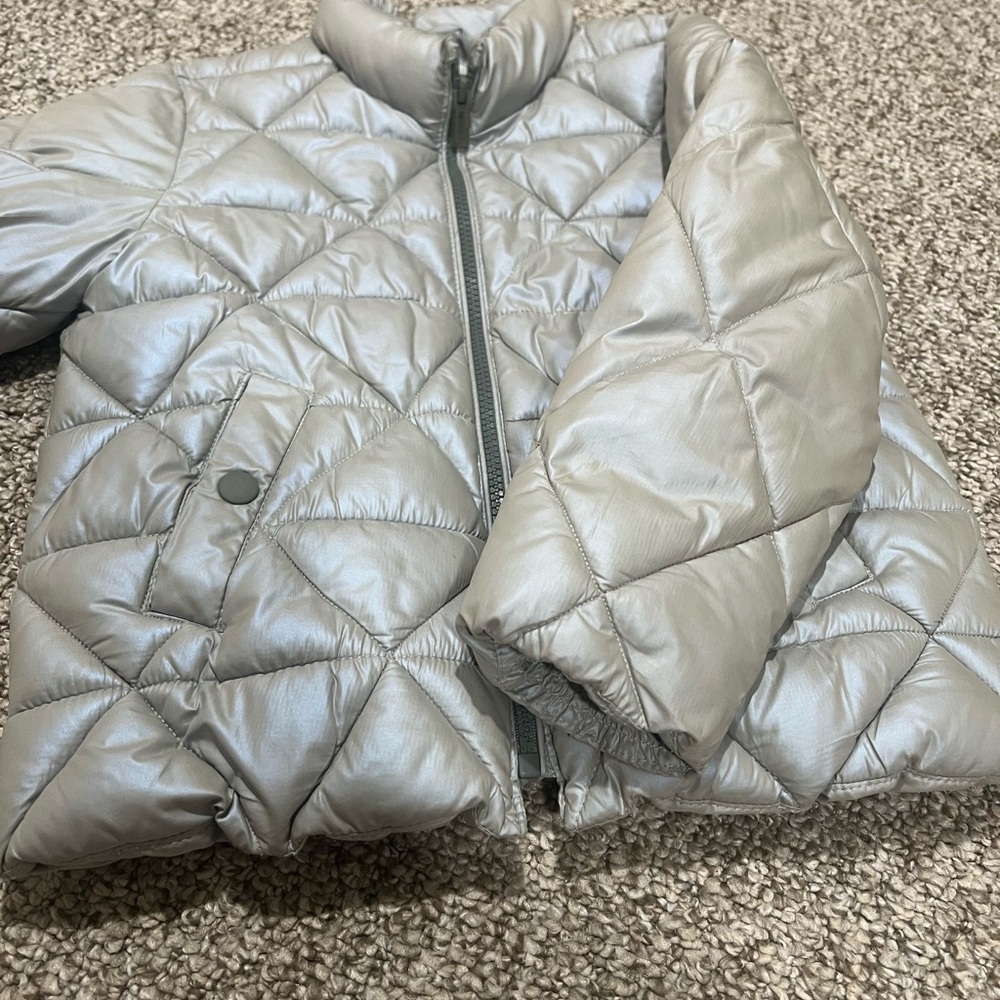 ZARA Girls Lightweight Silver Puffer Jacket Size 7 (122cm) Quilted Coat - Picture 8 of 10
